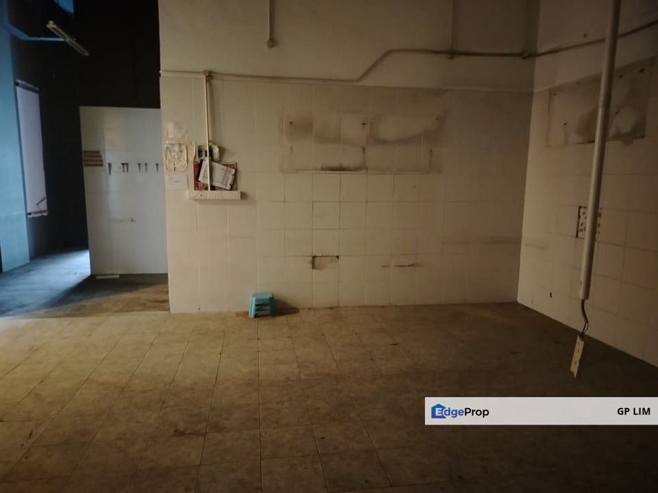 Bukit tinggi landmark shop for rent, Selangor, Klang