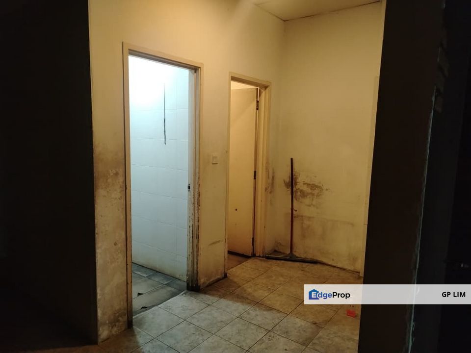 Bukit tinggi landmark shop for rent, Selangor, Klang