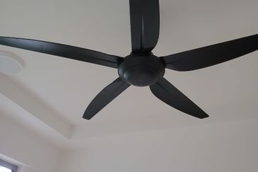 Gravit8 @ Klang South