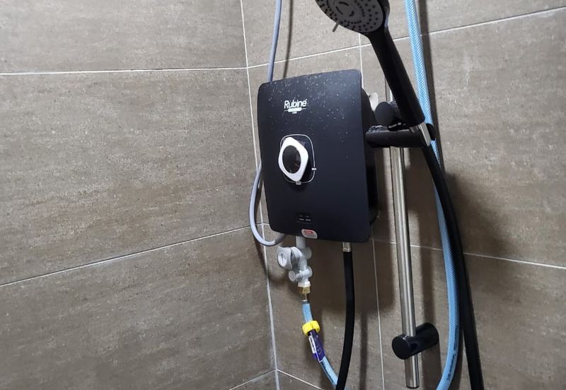 Gravit8 @ Klang South