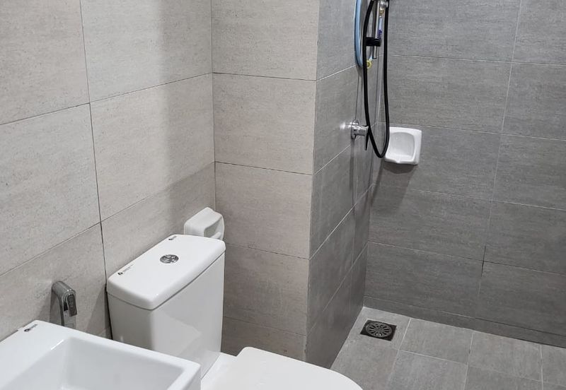 Gravit8 @ Klang South