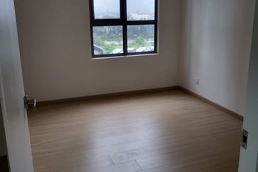 Gravit8 @ Klang South