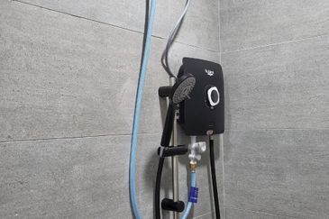 Gravit8 @ Klang South