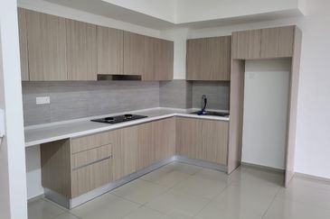 Gravit8 @ Klang South