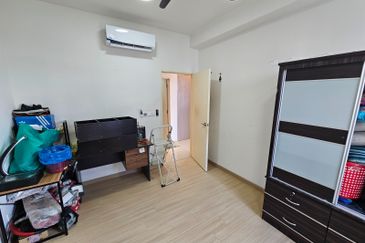 Gravit8 @ Klang South