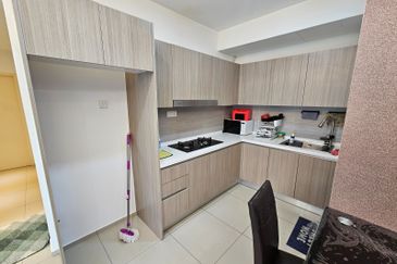 Gravit8 @ Klang South