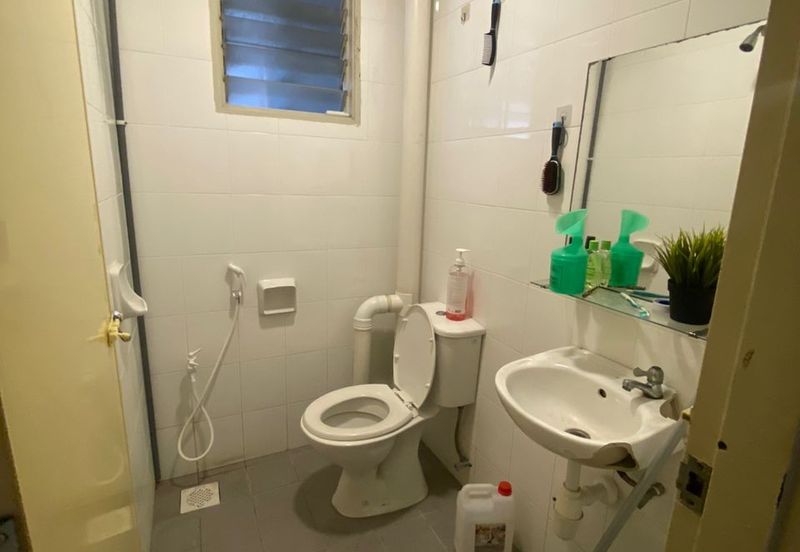 Pangsapuri Akasia, Bandar Botanic