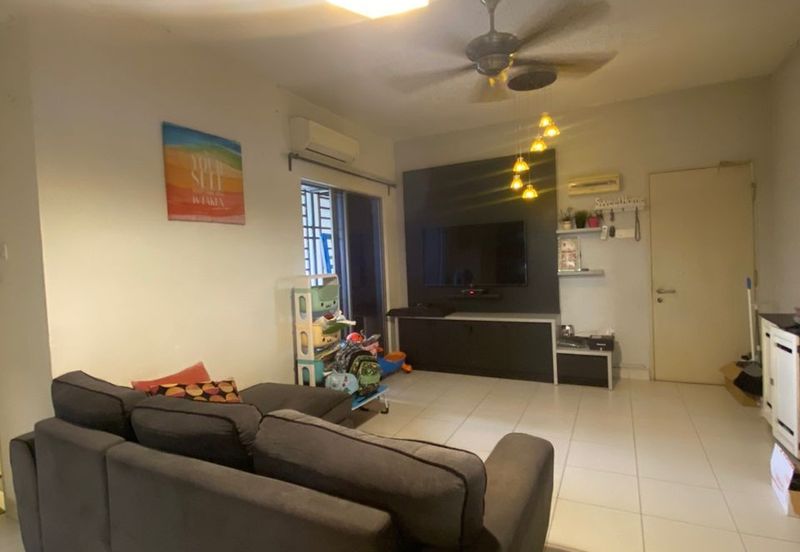 Pangsapuri Akasia, Bandar Botanic