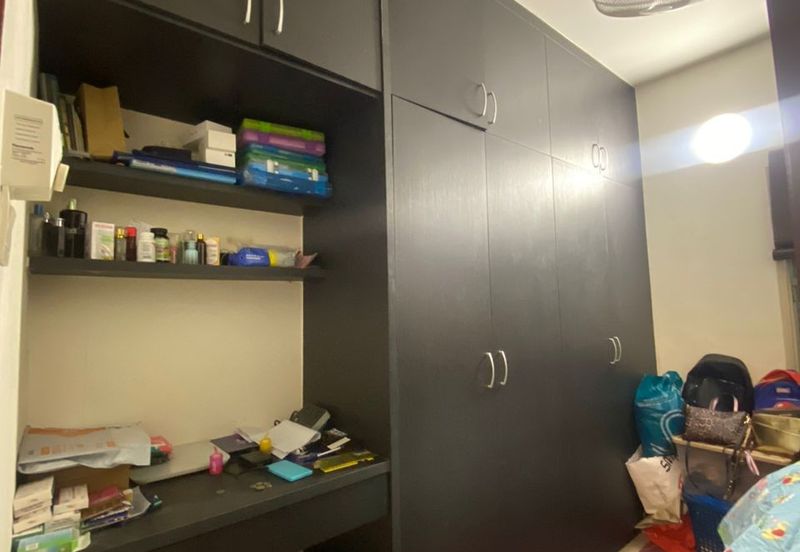 Pangsapuri Akasia, Bandar Botanic