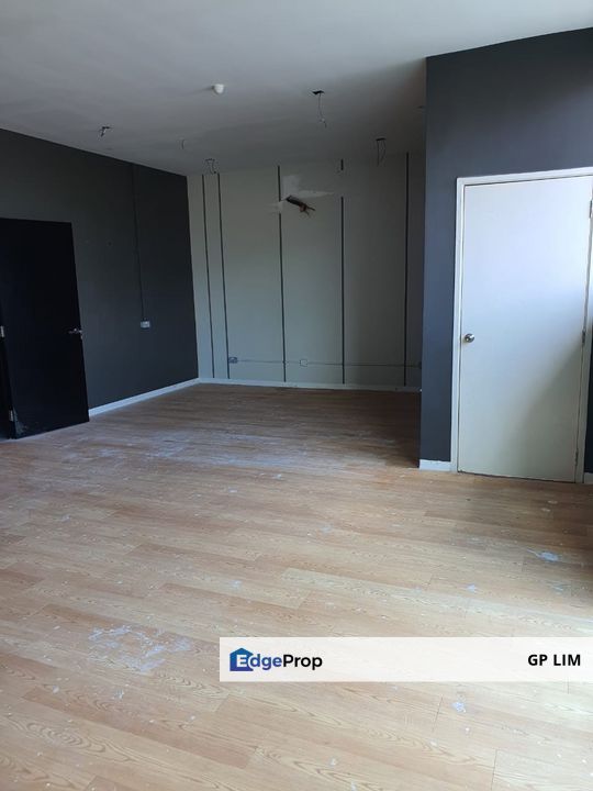Bukit tinggi landmark shop office for sale, Selangor, Klang