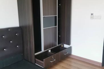 Ambang botanic Gm remia apt