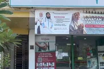 Ambang botanic jln kasuarina 1st floor shop