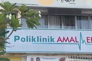 Ambang botanic jln kasuarina 1st floor shop