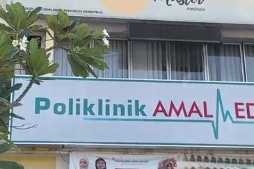 Ambang botanic jln kasuarina 1st floor shop