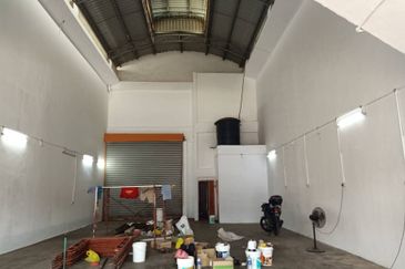 West Port, Pulau Indah