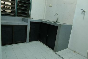 Pangsapuri Merak Kangkar Pulai