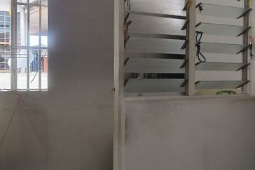 Taman Pulai Utama Flat