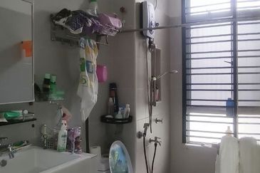 Austin Residence @Taman Mount Austin