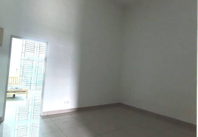 Austin Residence @Taman Mount Austin