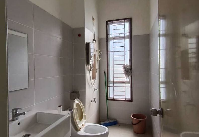 Austin Residence @Taman Mount Austin