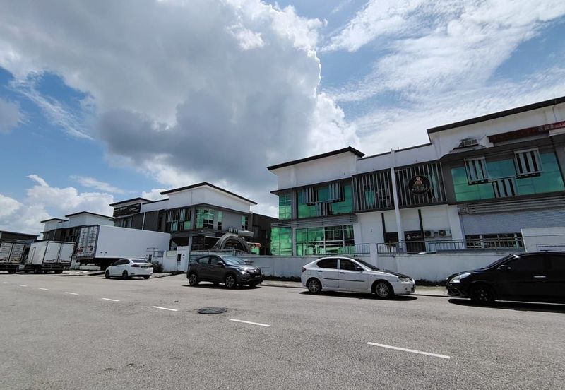 Kempas Utama Industrial Park