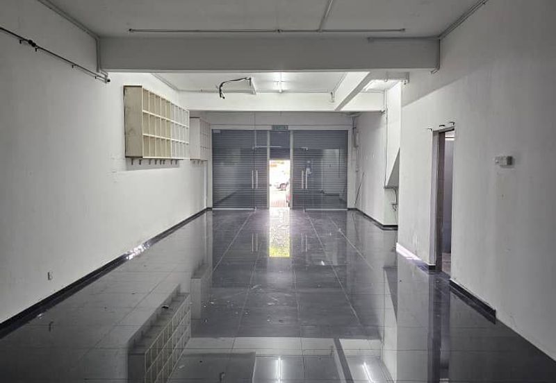 Taman Mount Austin Commercial