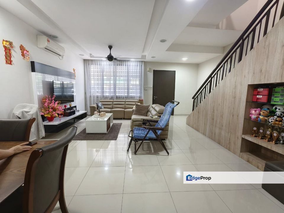 For Rent Nice & Clean 2 Storey Maya Heights @ Seri Alam, Masai, Johor, Masai