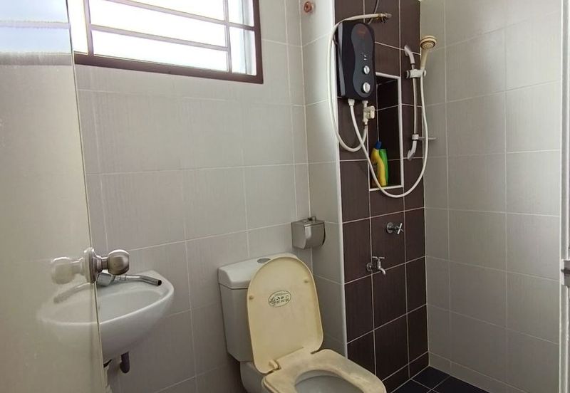 Austin Residence @Taman Mount Austin