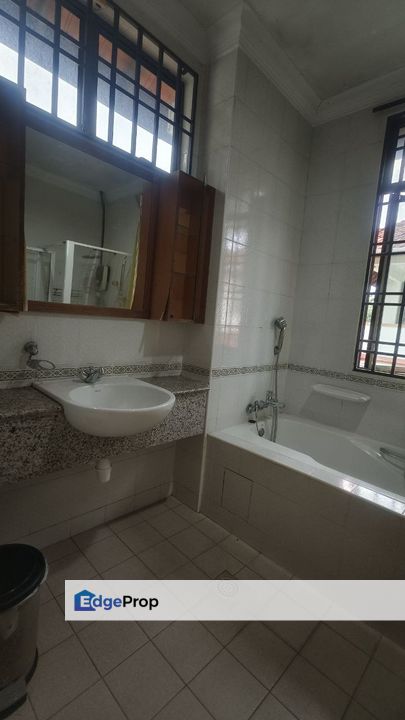 Room For Rent Taman Impian Emas, Skudai Semi-D With Bathroom , Johor, Skudai