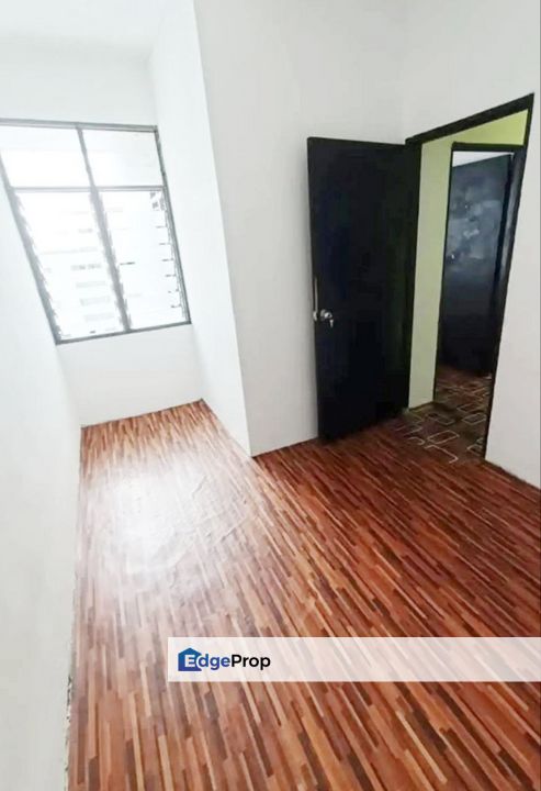 For Sale Taman Scientex (Flat Pelanduk), Pasir Gudang Near Shops , Johor, Pasir Gudang