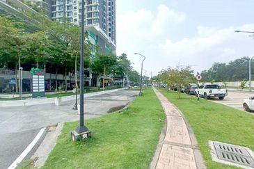 Mid Valley Southkey