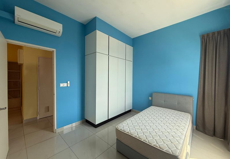 The Pinnacles (Pinnacle Tower)