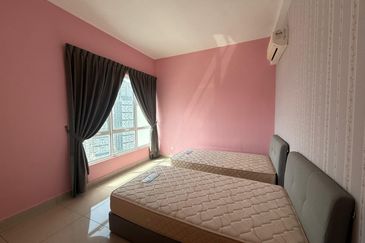 The Pinnacles (Pinnacle Tower)