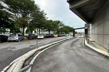 Bandar Baru Seri Alam