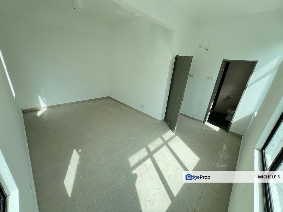 Skudai Mas 3 Storey Cluster House For Sale , Johor, Skudai