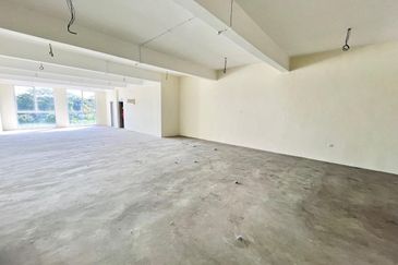 Pusat Perdagangan Danga Utama