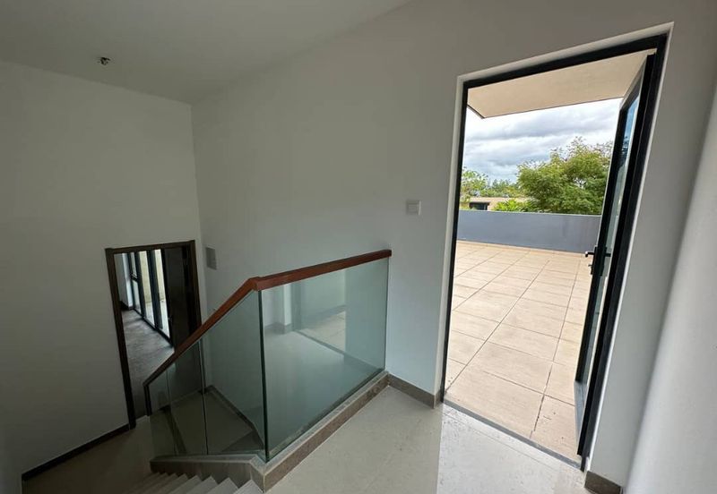 Golf & Resort Forest City, Fringe Villa