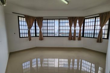 Country Tower Condominium