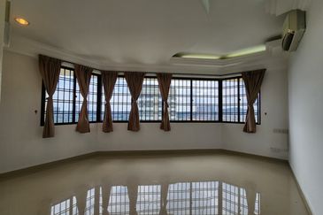 Country Tower Condominium