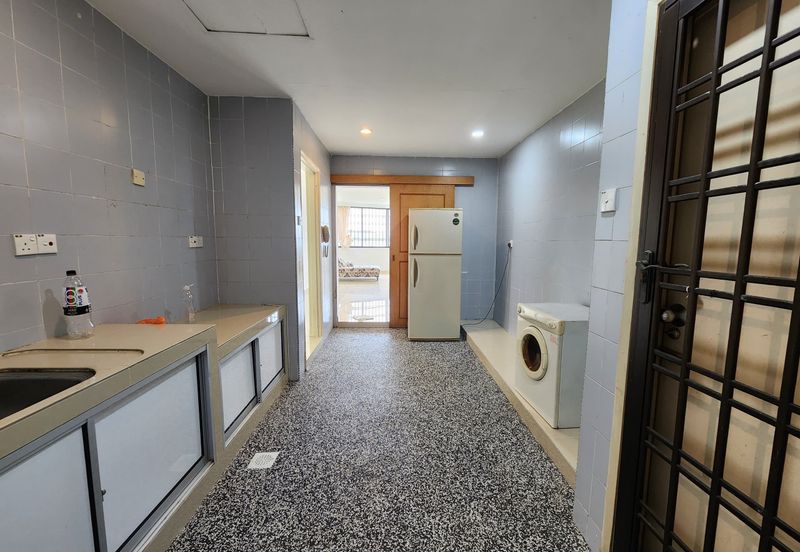 Country Tower Condominium