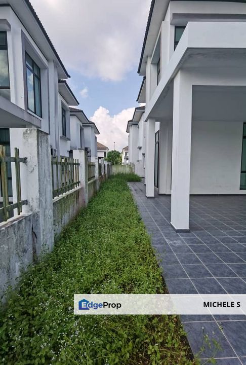 Eco Tropic Cluster House Full loan For Sale, Johor, Masai