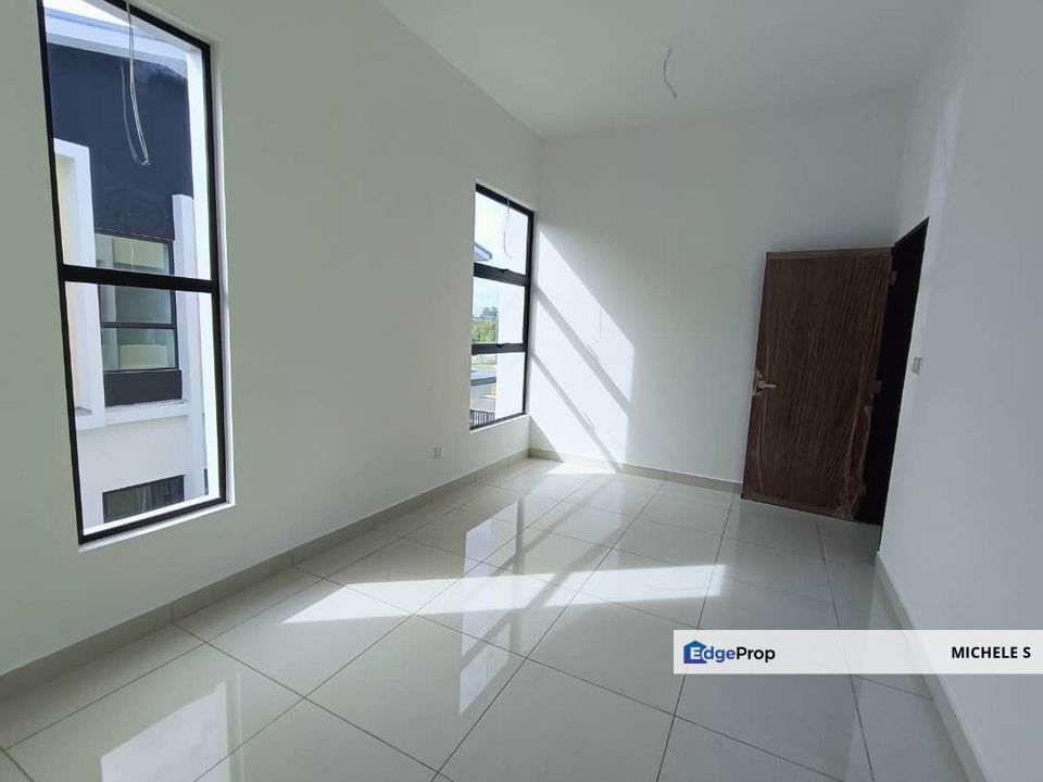 Impian Emas Cluster House For Sale, Johor, Skudai