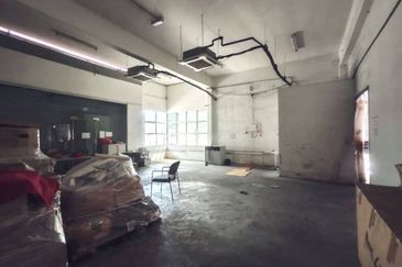 Kempas Utama Industrial Park