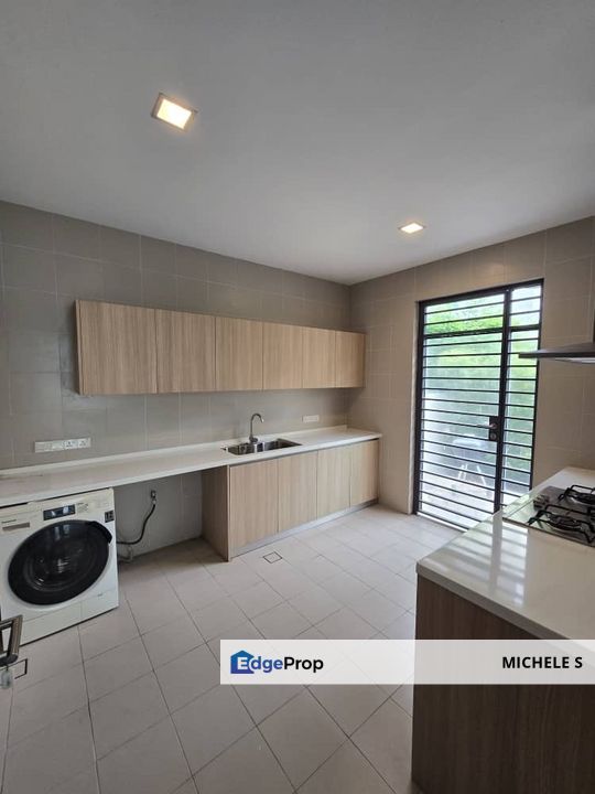 Leisure Farm Semi D Double Storey House For Rent, Johor, Gelang Patah