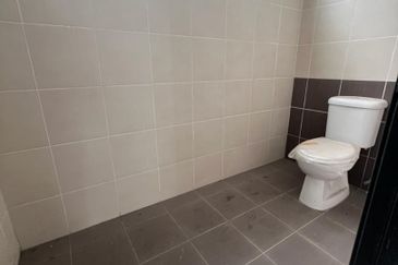 Oasis 2 @ Tropicana Danga Cove