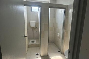 Eco Curve @ Eco Business Park 1