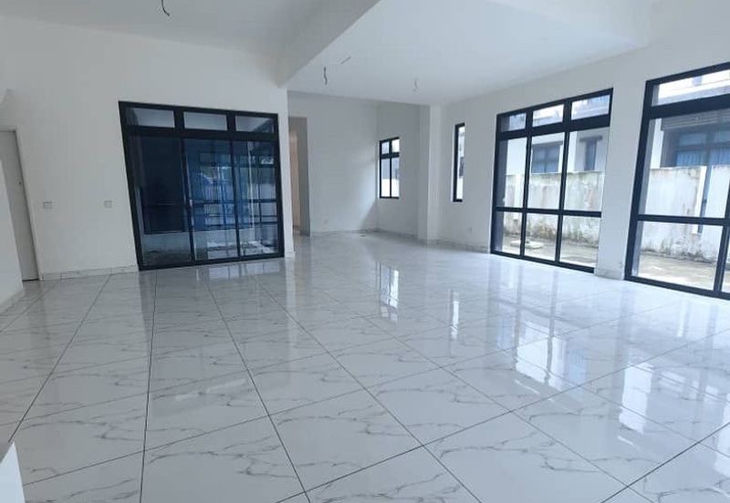 Setia Tropika Double Storey Cluster For Rent