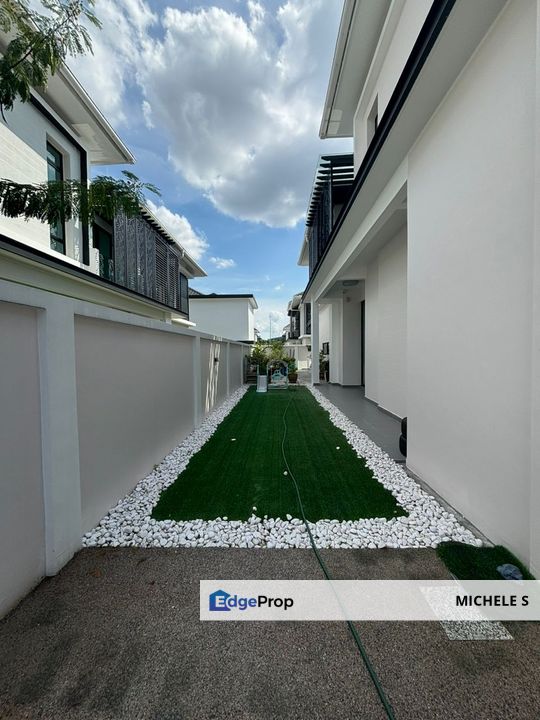 Setia Tropika Cluster Double Storey House For Sale, Johor, Setia Tropika