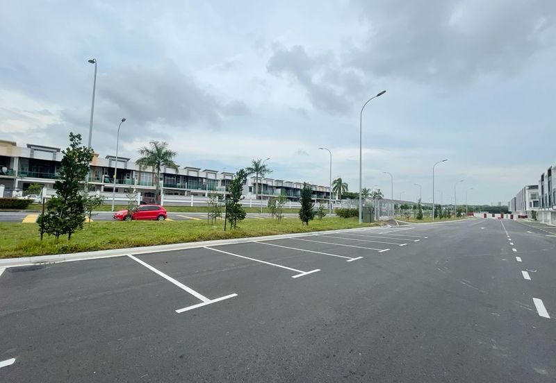 Crest @ Austin Emerald 1