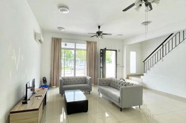 Horizon Hills The Greens Double Storey House For Sale